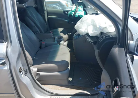 2007 Hyundai Entourage Gls/Limited/Se из США, поврежденный, VIN KNDMC233376013312